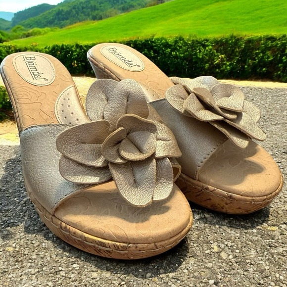 BJORNDAL ‎ Leila Size 7.5  Leather Cork Sandals Flower Heeled - Picture 1 of 13